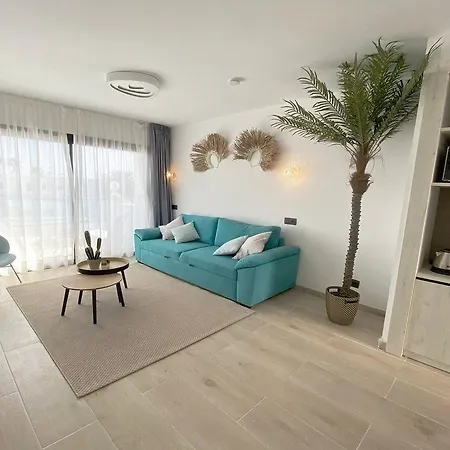 Puerto Carmen Hotel