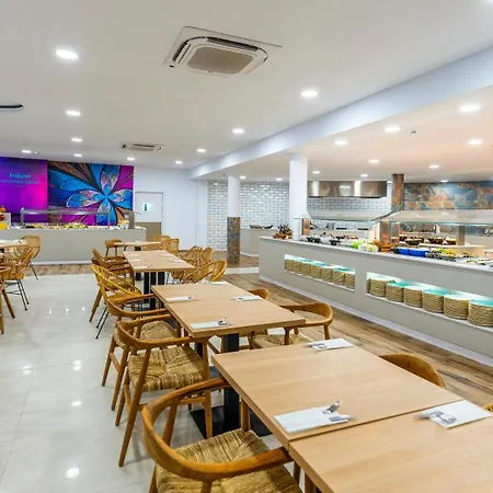 Puerto Carmen Hotel 4*