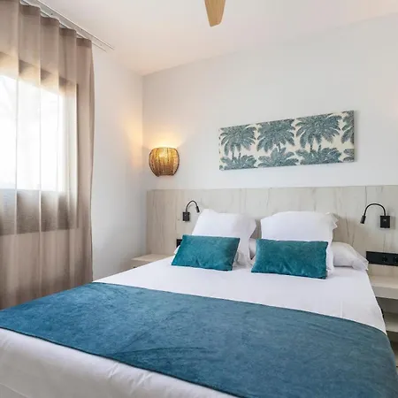 Hotel Puerto Carmen 4*