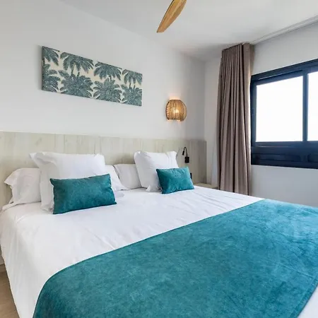 Hotel Puerto Carmen 4*